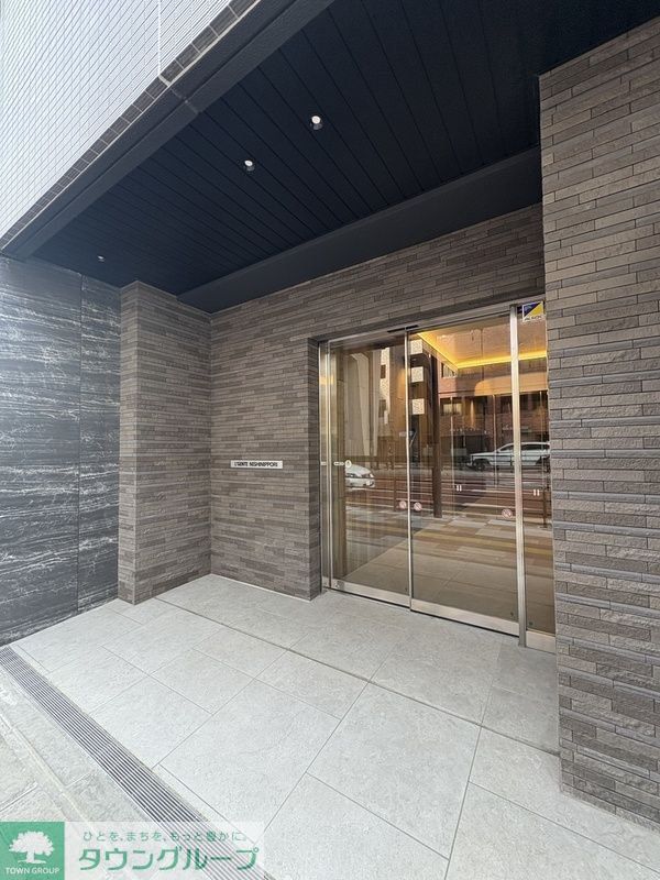 エントランス　エントランス