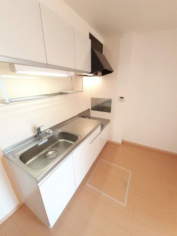 キッチン　コンパクトなキッチンで掃除もラクラク