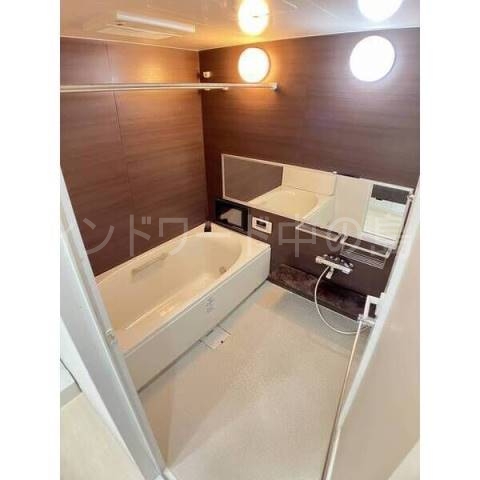 バス・シャワールーム　詳細は、ウィンドワード中の島店までご相談下さい。