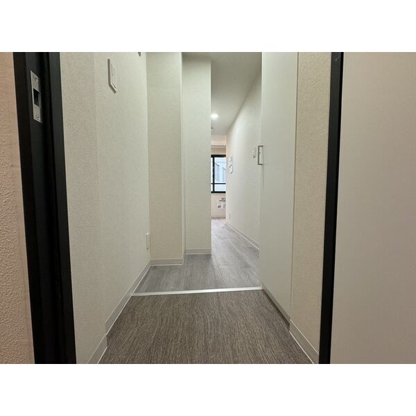 玄関　♪NURO光無料。