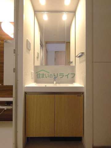 洗面設備　別部屋の参考写真です。