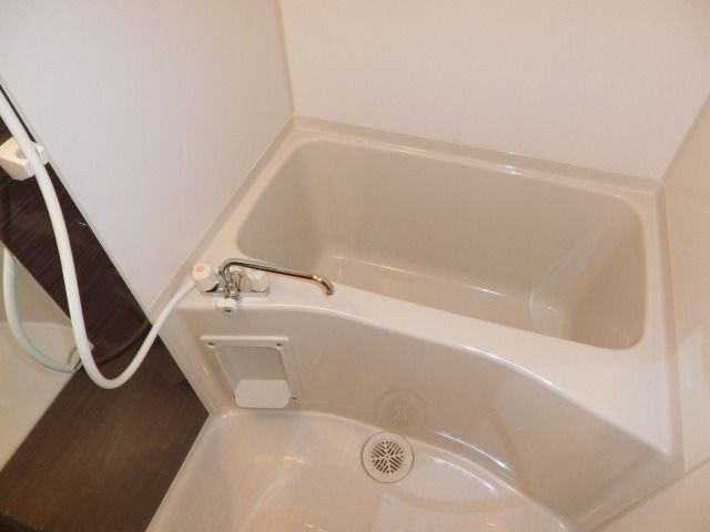 バス・シャワールーム　バスルーム