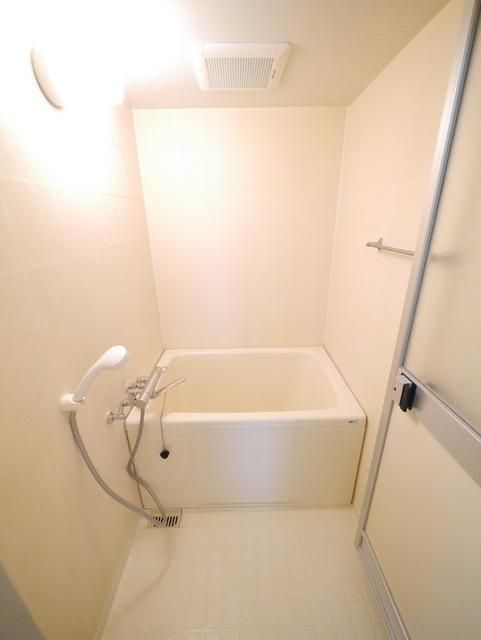 バス・シャワールーム　お風呂場全体