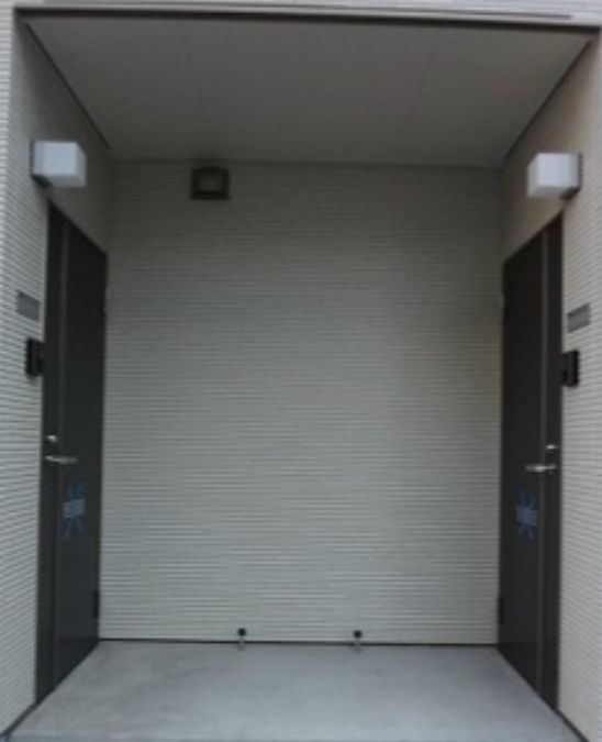 エントランス　ゆとりのあるエントランスです