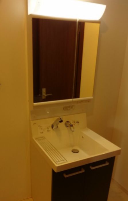 洗面設備　広い洗面スペース