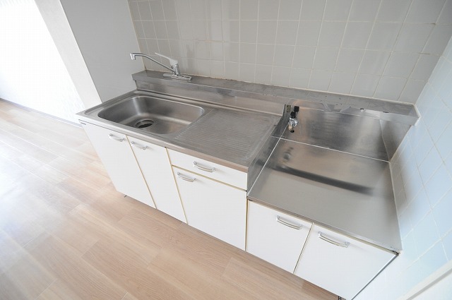 キッチン　※別部屋参考写真