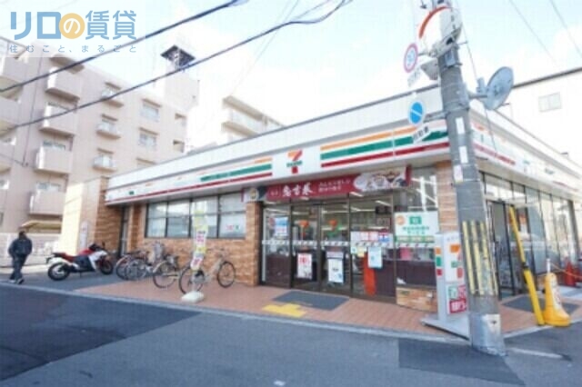 コンビニ　セブンイレブン大阪上新庄3丁目店（コンビニ）まで30m