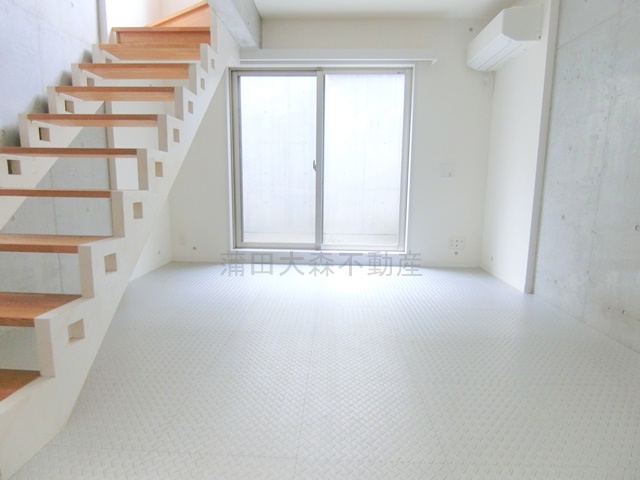 その他部屋・スペース　B1階の洋室10帖