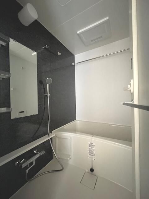 バス・シャワールーム　お風呂です