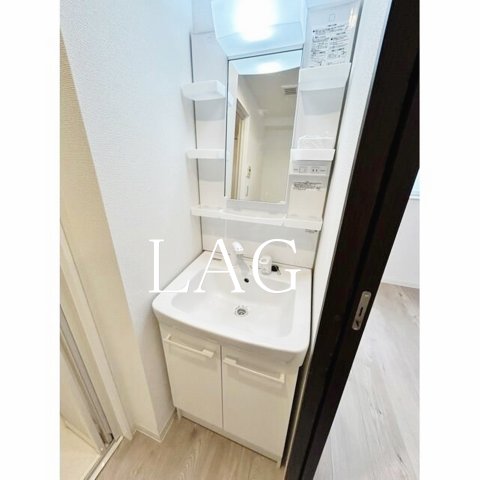 洗面設備　洗面台です。