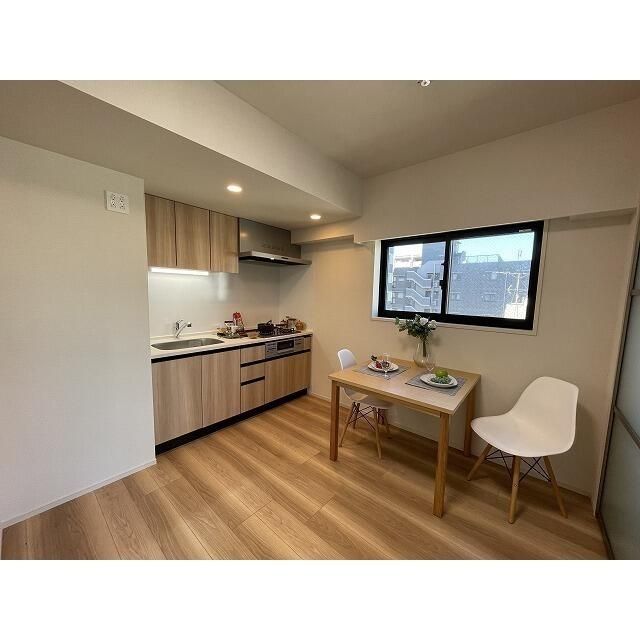 居室・リビング　※別部屋参考写真