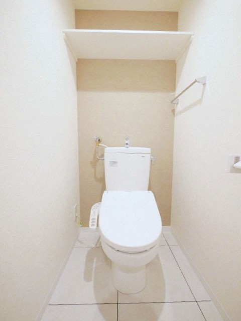 トイレ　ウォシュレット付きのトイレです♪