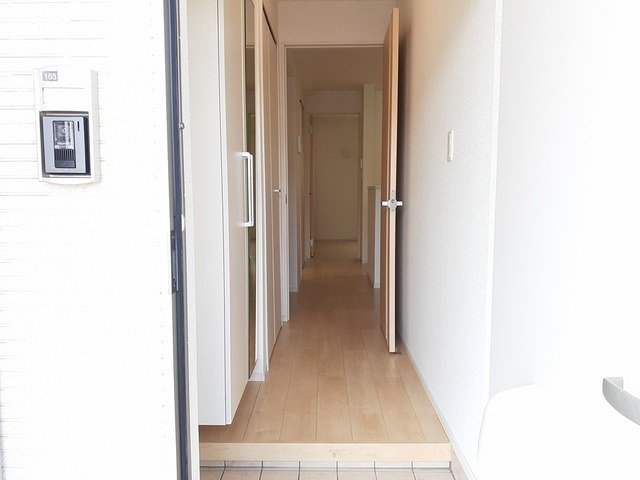 玄関　きれいな玄関です