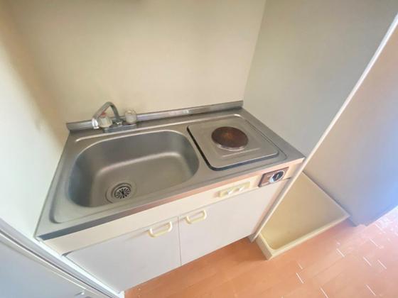 キッチン　※別部屋の写真です