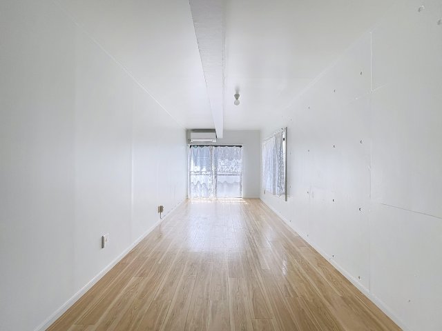 居室・リビング　同物件、他のお部屋の写真です。
