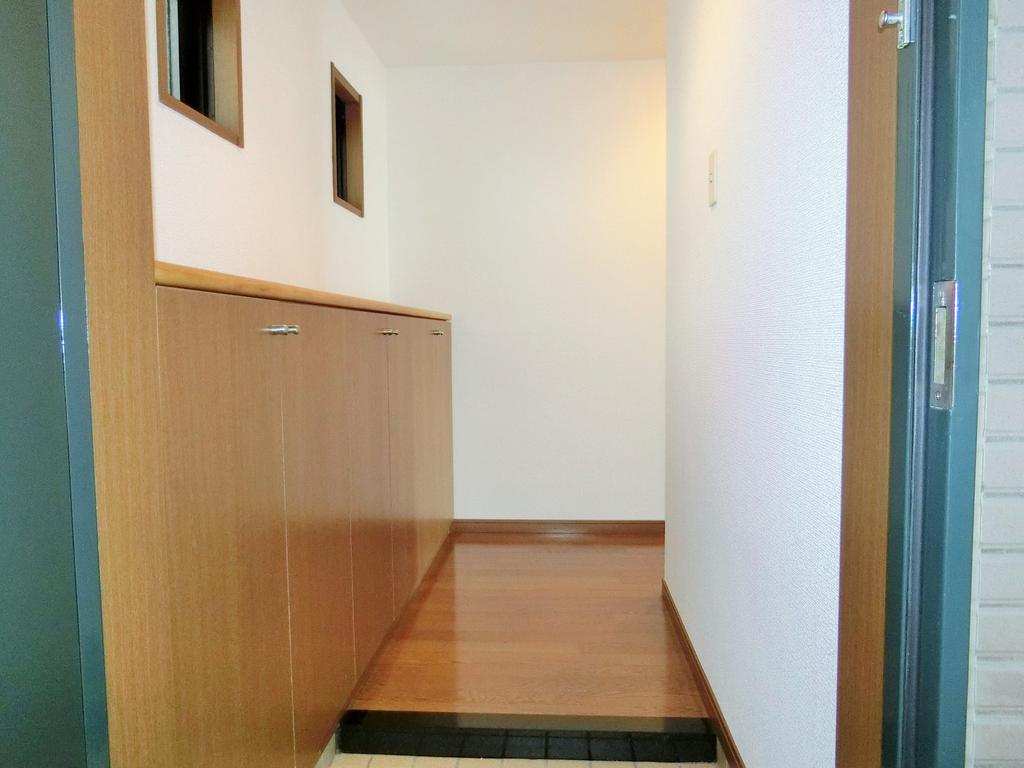 玄関　参考画像