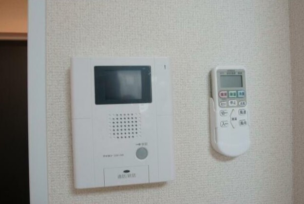 セキュリティ　モニター付きインターホン