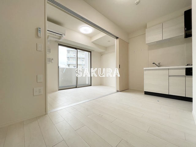 居室・リビング　開放感のあるゆったりとしたお部屋です♪