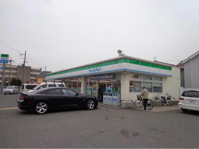 コンビニ　ファミリーマート高石加茂三丁目店（コンビニ）まで97m