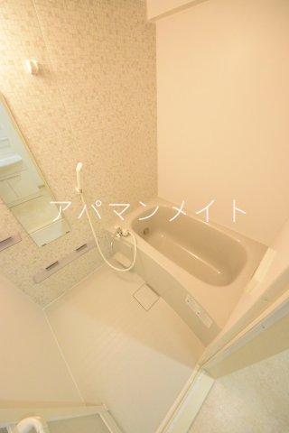 バス・シャワールーム　追い焚き付き！
