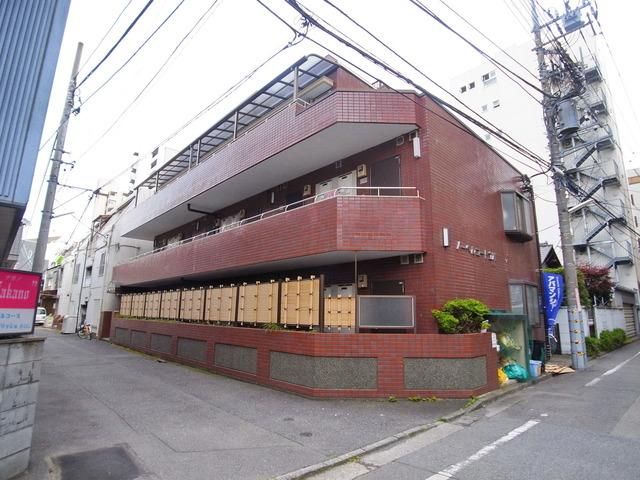 建物外観　♪重厚感ある建物ですね♪