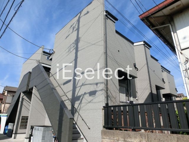建物外観　2015年10月築の物件です