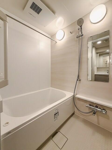 バス・シャワールーム　※写真は同タイプ住戸です。