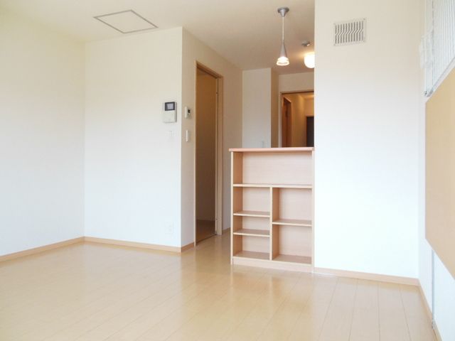 居室・リビング　★フローリングのお部屋なのでお掃除も捗ります★