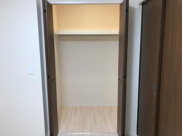 ISEYAの内装写真