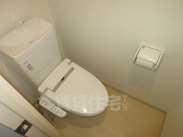 ＪＲ東海道本線 茨木駅 徒歩3分 5階建 築53年のトイレ写真
