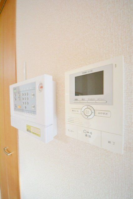 セキュリティ　☆ＴＶモニターホンで来客を確認☆
