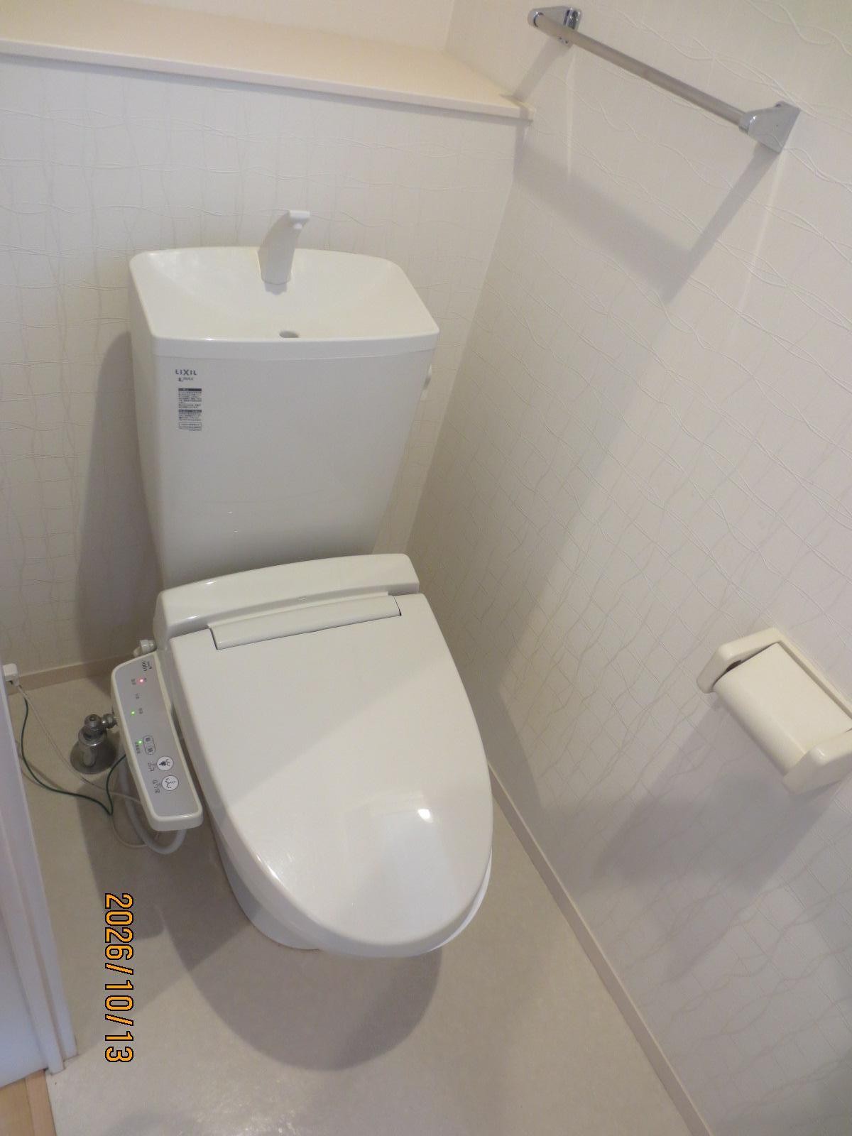 共栄町戸建賃貸のトイレ写真