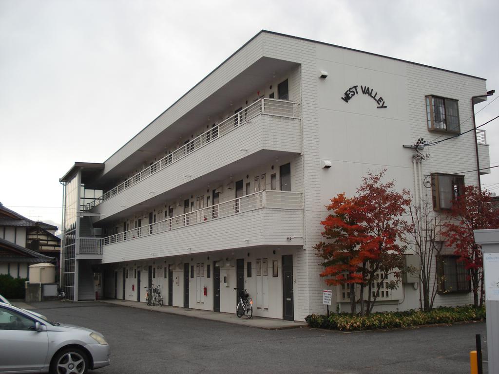 長野市篠ノ井御幣川のアパートの建物外観