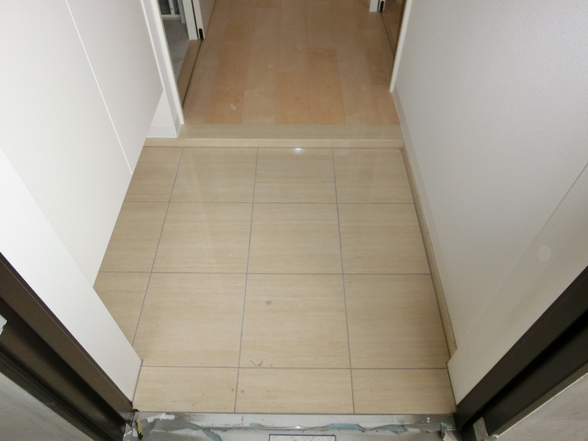 玄関　※写真は別のお部屋のものです。現況を優先いたします。