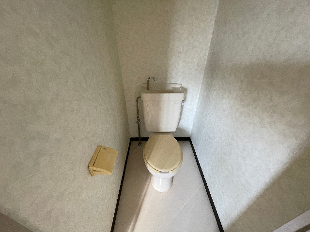 【第三西コーポのトイレ】