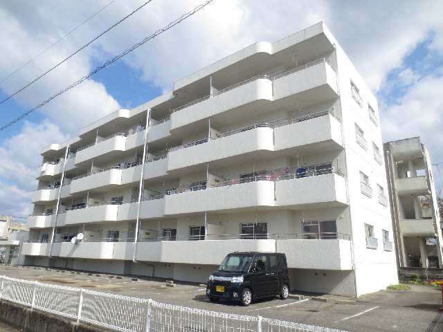 浅井ハイツの建物外観