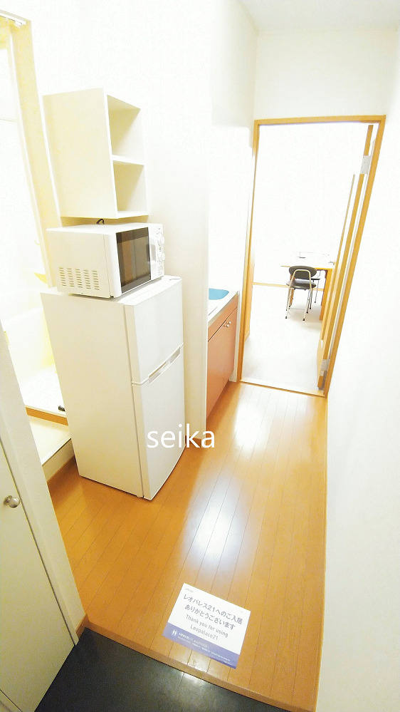 玄関　同タイプ室内