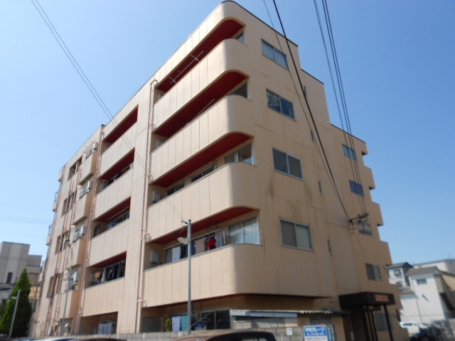 建物外観　南に面した明るいマンション！