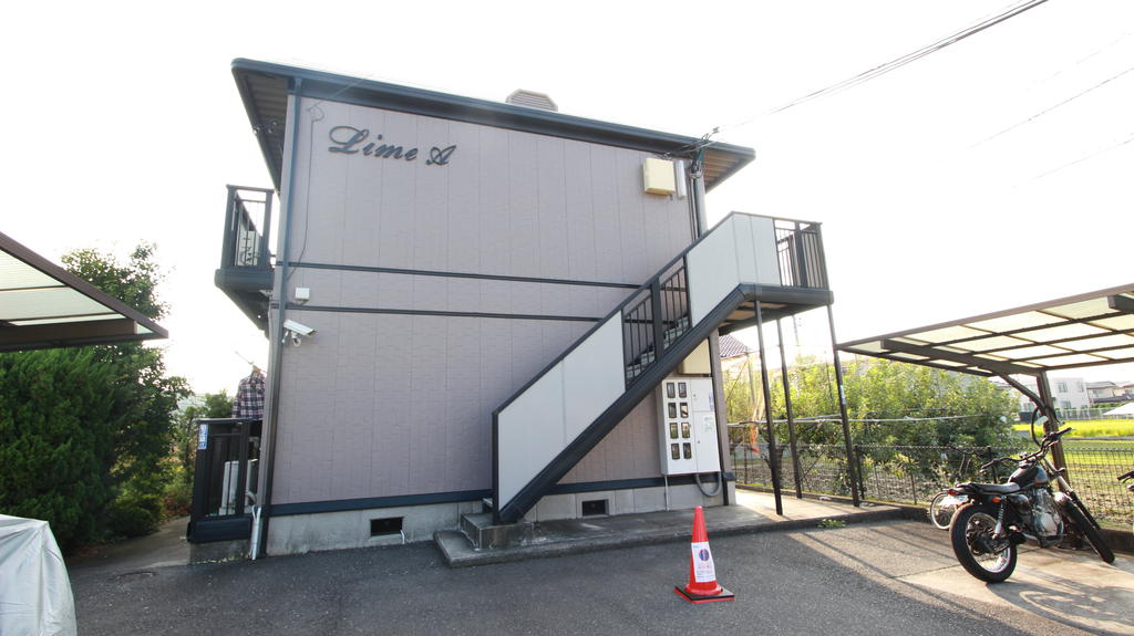 建物外観　2階建てアパートです！