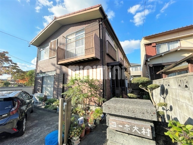 コーポ大村の建物外観