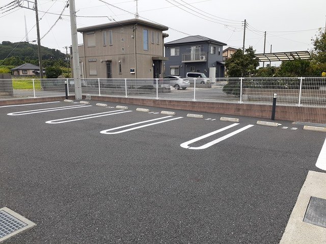 【香取市佐原のアパートの駐車場】