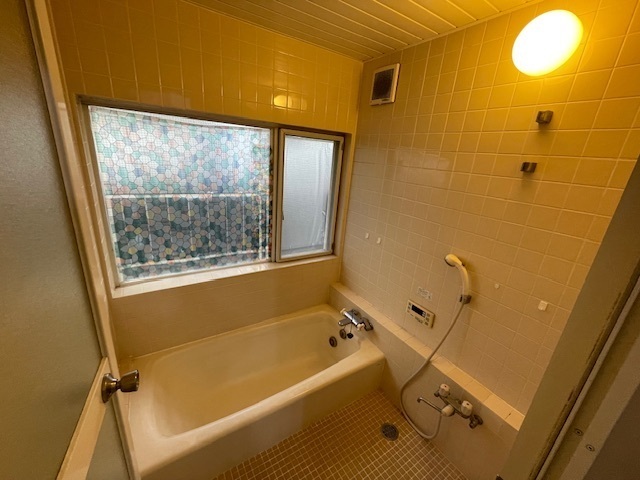 バス・シャワールーム　追焚機能付