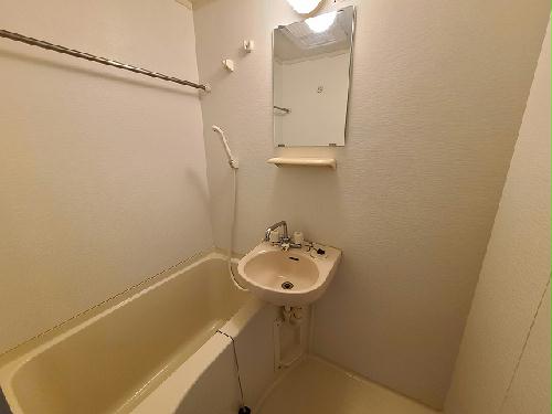 バス・シャワールーム　設備・使用は号室により異なる為、現状を優先いたします