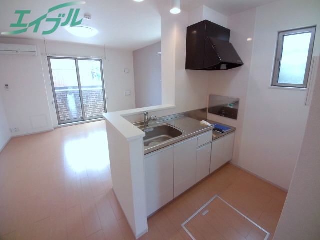 キッチン　同タイプの部屋写真です