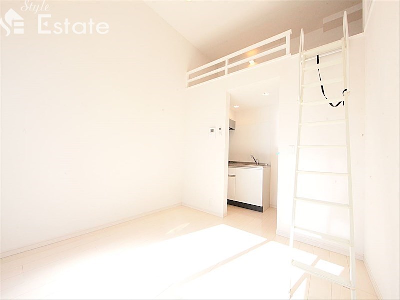 居室・リビング　内装