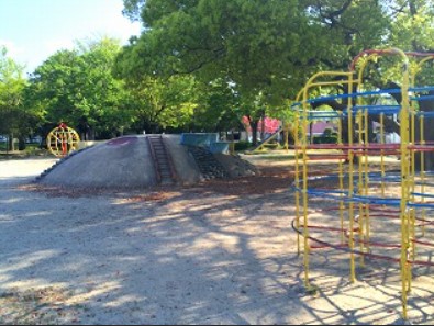 公園　西山公園（公園）まで235m