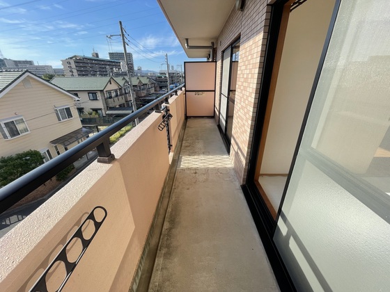バルコニー　※別号室の写真です。