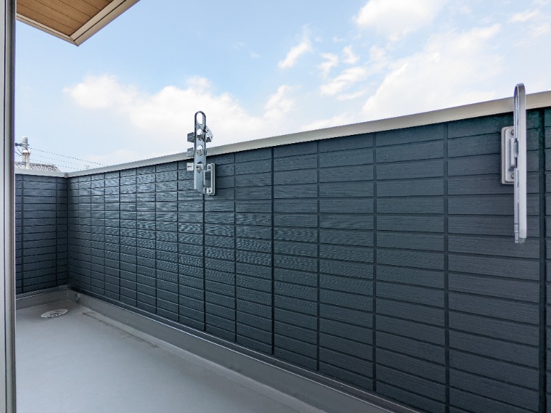 バルコニー　図面と現状に相違がある場合には現状を優先