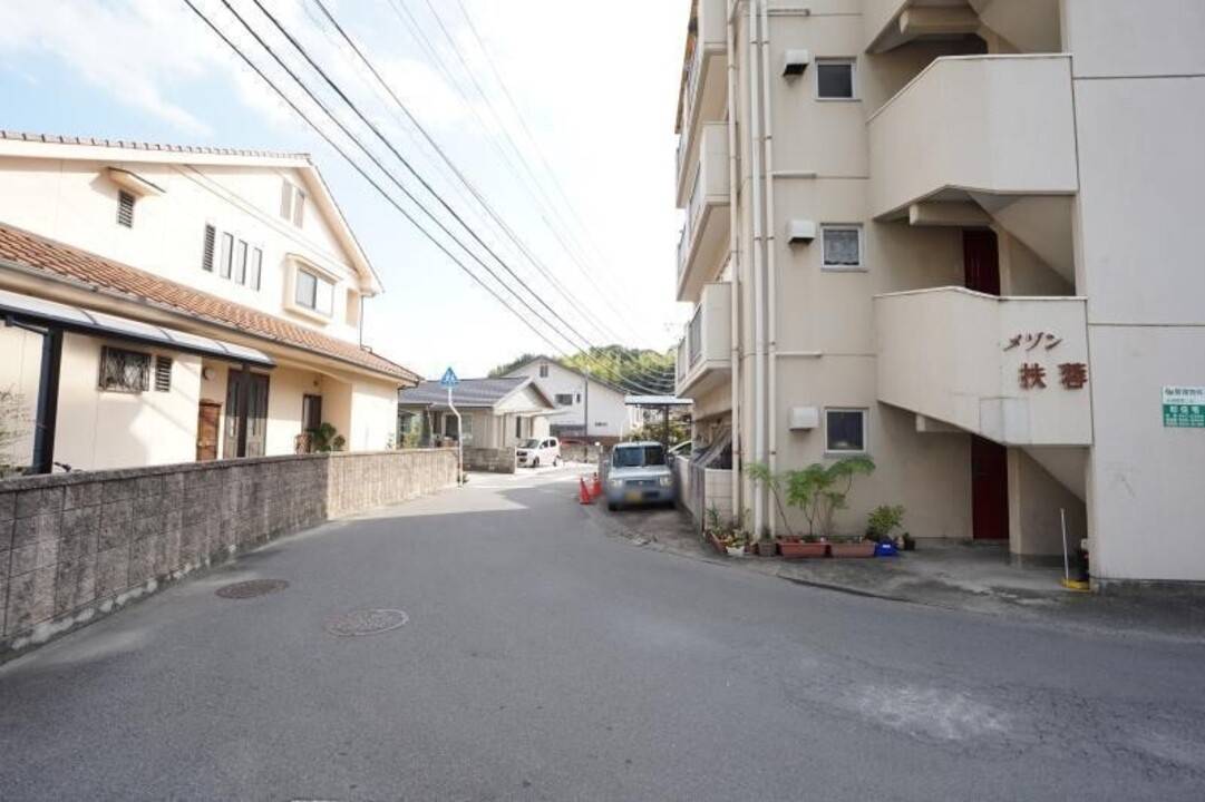 エントランス　アプローチ