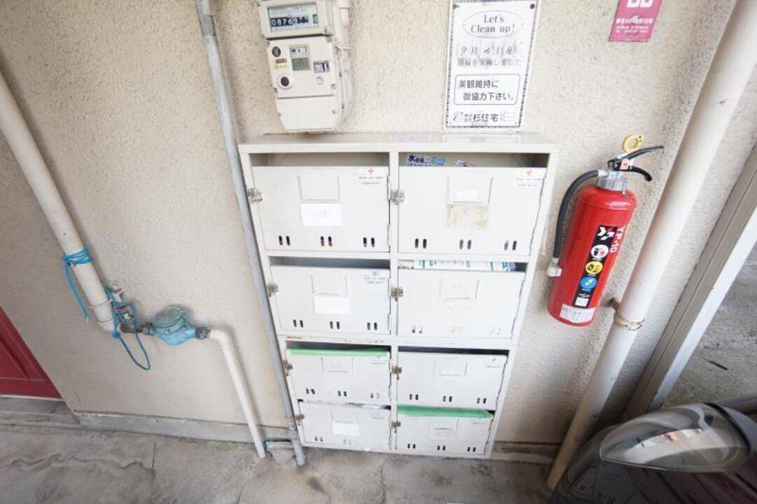 エントランス　メールBOX